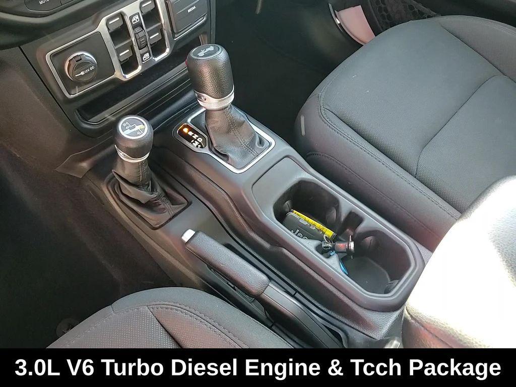 used 2021 Jeep Wrangler Unlimited car, priced at $27,688