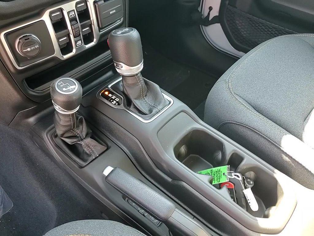 new 2025 Jeep Wrangler car, priced at $47,743