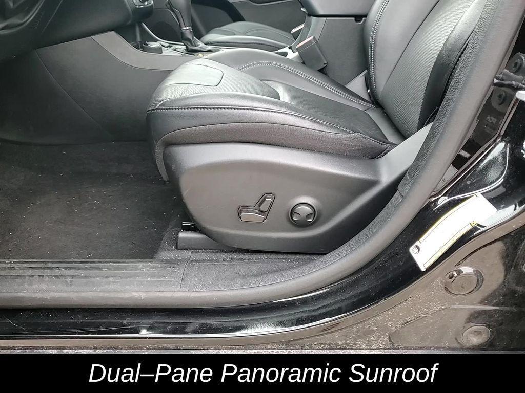 used 2022 Jeep Cherokee car, priced at $24,588