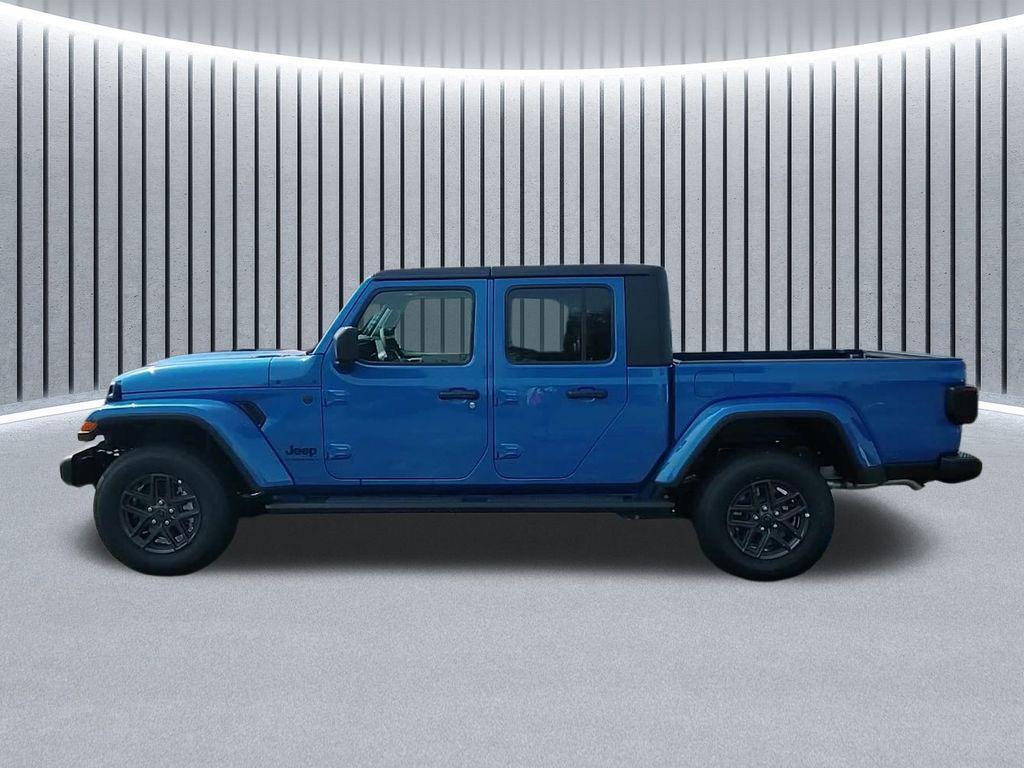 new 2025 Jeep Gladiator car, priced at $51,051