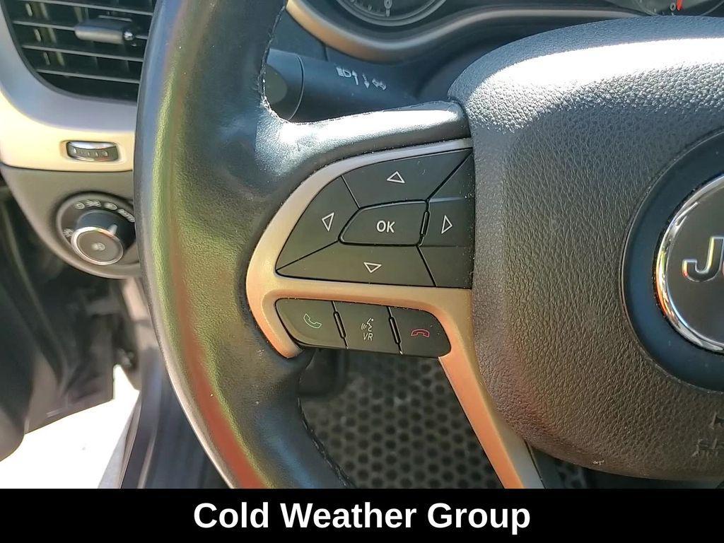 used 2016 Jeep Cherokee car, priced at $13,395