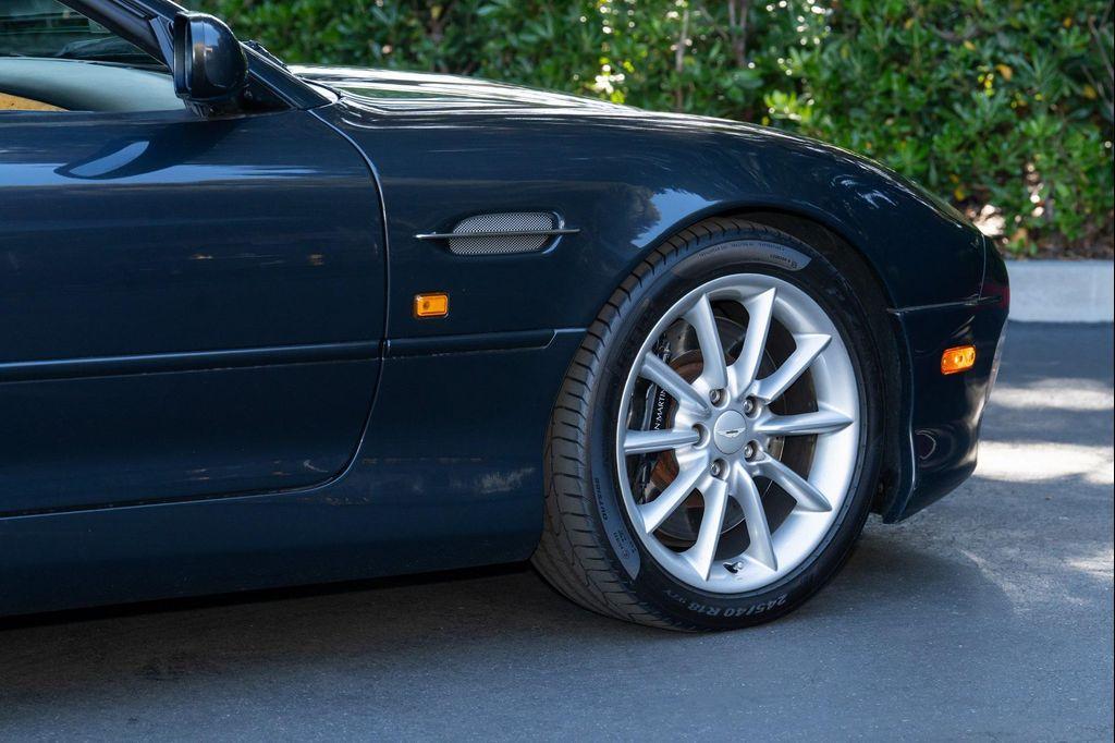 used 2002 Aston Martin DB7 Vantage car, priced at $35,000