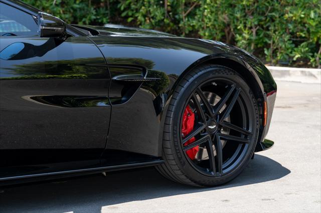 used 2025 Aston Martin Vantage car, priced at $215,888