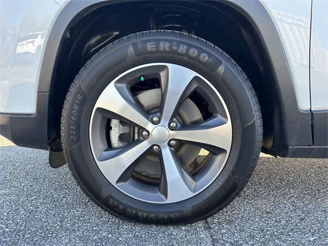 used 2022 Jeep Cherokee car, priced at $29,995