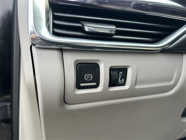 used 2021 Cadillac XT4 car, priced at $22,995