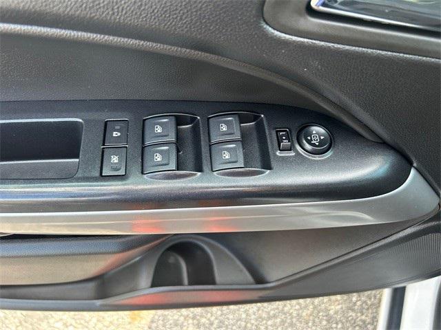 used 2022 Chevrolet Colorado car, priced at $25,988