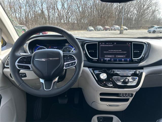 used 2024 Chrysler Pacifica car, priced at $32,995