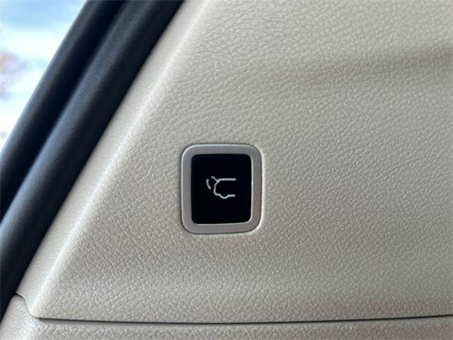used 2024 Chrysler Pacifica car, priced at $32,995
