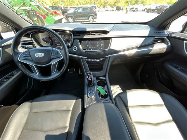 used 2022 Cadillac XT5 car, priced at $38,995