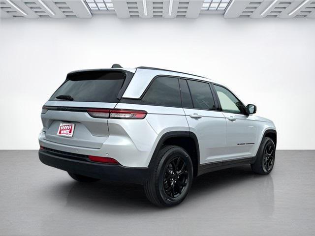 used 2024 Jeep Grand Cherokee car, priced at $35,495