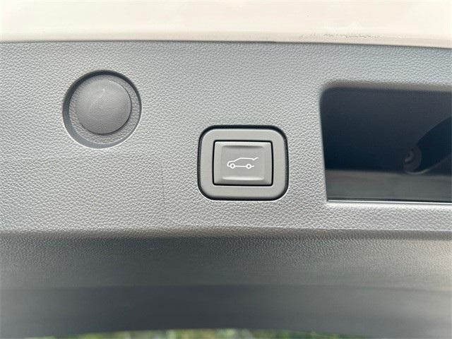 new 2026 Chevrolet Equinox car, priced at $33,640