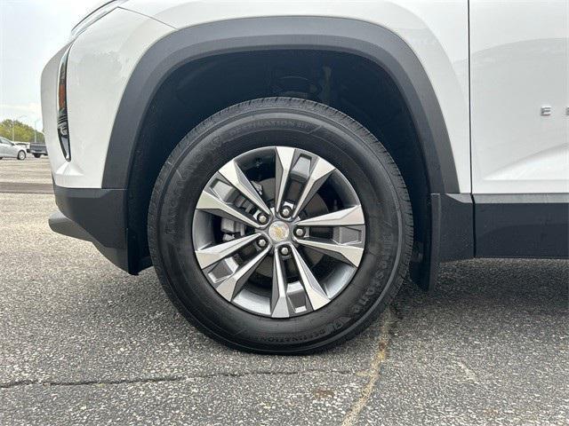 new 2026 Chevrolet Equinox car, priced at $33,640