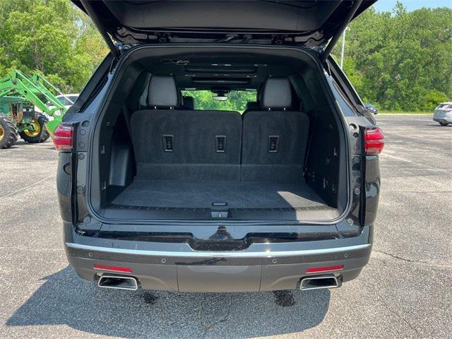 used 2023 Chevrolet Traverse car, priced at $34,988