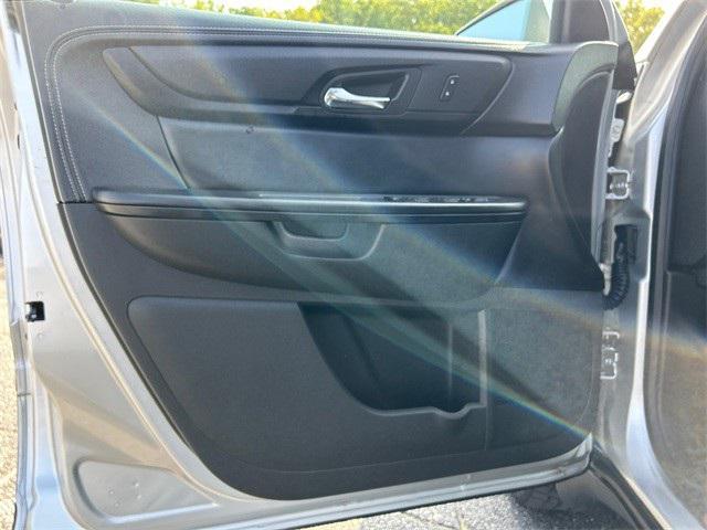 used 2015 Chevrolet Traverse car, priced at $5,650