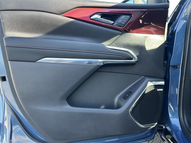 used 2024 Chevrolet Traverse car, priced at $53,995