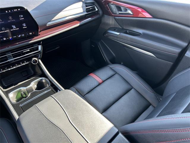 used 2024 Chevrolet Traverse car, priced at $53,995
