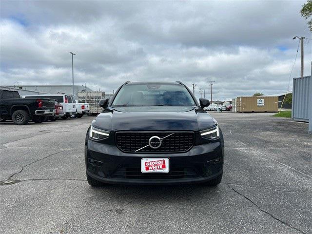 used 2023 Volvo XC40 car, priced at $26,988