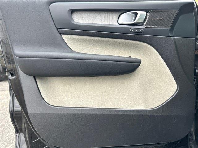 used 2023 Volvo XC40 car, priced at $26,988