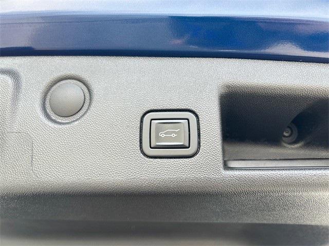 used 2022 Chevrolet Equinox car, priced at $21,988