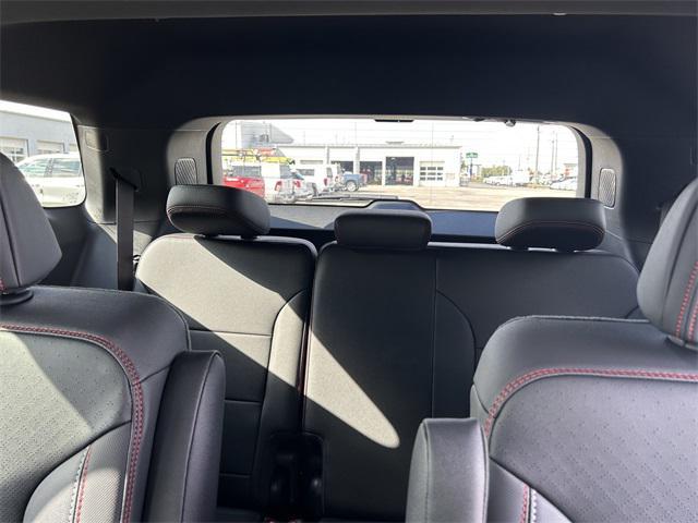 new 2026 Chevrolet Traverse car, priced at $61,715