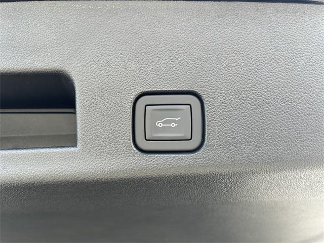 new 2026 Chevrolet Traverse car, priced at $61,715