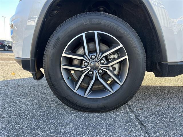 used 2022 Jeep Grand Cherokee car, priced at $30,995