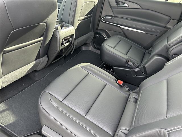 new 2026 Chevrolet Traverse car, priced at $53,140