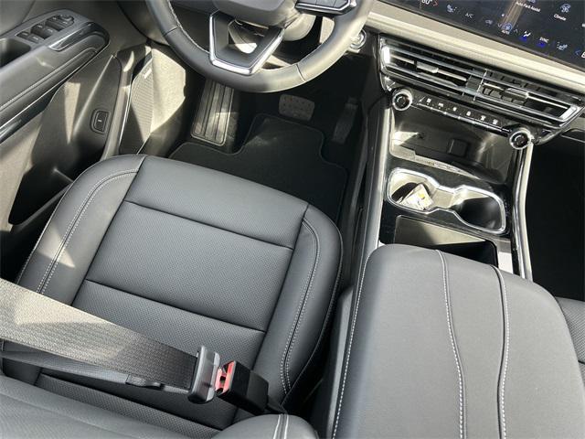 new 2026 Chevrolet Traverse car, priced at $53,140