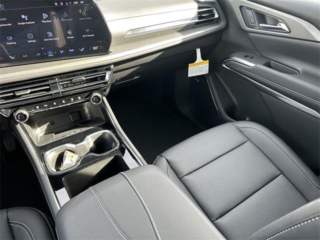 new 2026 Chevrolet Traverse car, priced at $53,140