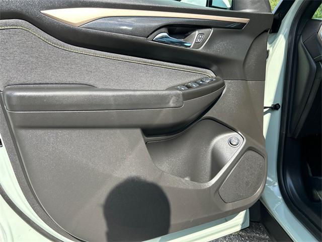 used 2025 Chevrolet TrailBlazer car, priced at $30,995