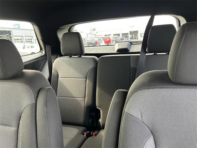 used 2023 Chevrolet Traverse car, priced at $33,995