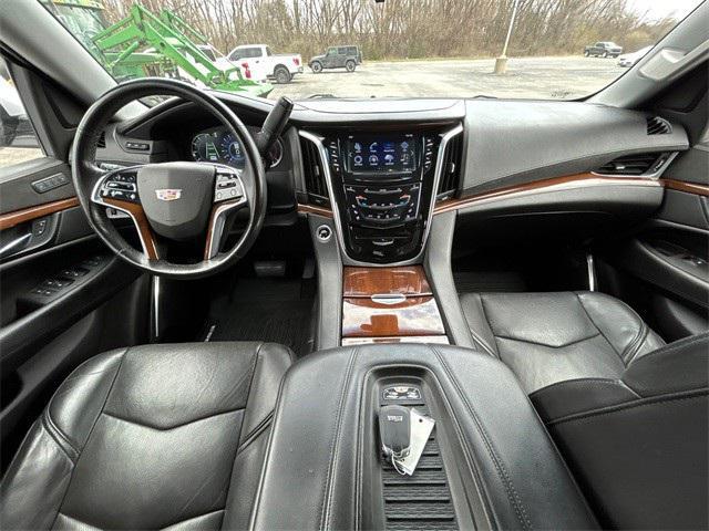 used 2020 Cadillac Escalade car, priced at $27,988