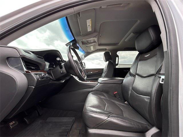 used 2020 Cadillac Escalade car, priced at $27,988