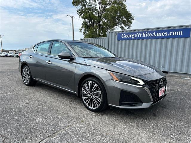 used 2023 Nissan Altima car, priced at $27,995