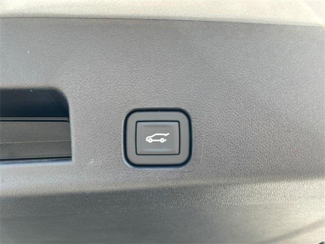 new 2025 Chevrolet Traverse car, priced at $44,945