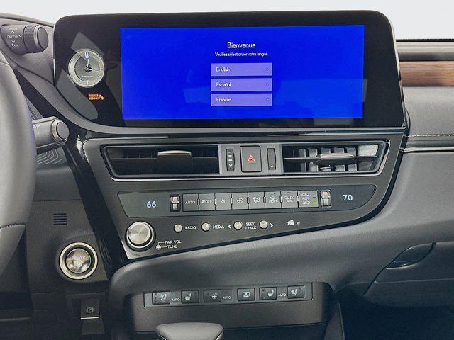 new 2025 Lexus ES 300h car, priced at $55,905