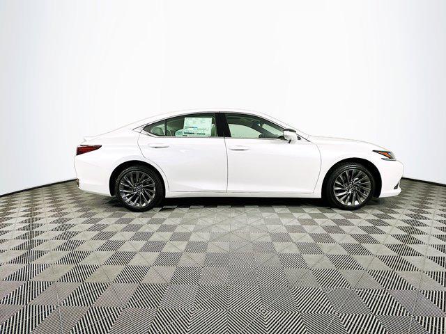 new 2025 Lexus ES 300h car, priced at $55,905