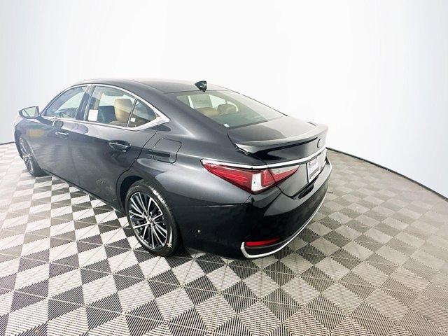 new 2025 Lexus ES 300h car