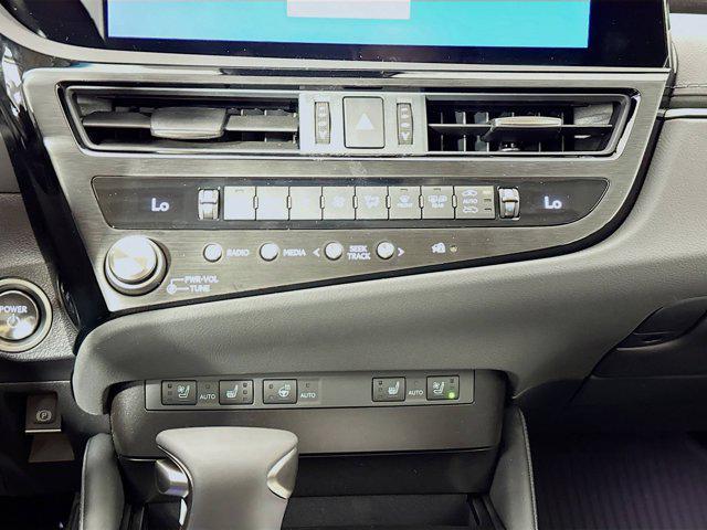 new 2025 Lexus ES 300h car, priced at $51,310