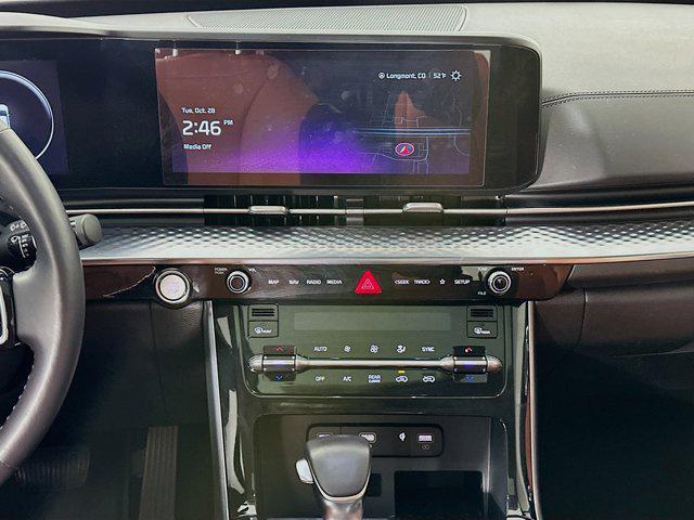 used 2024 Kia Carnival car, priced at $39,201