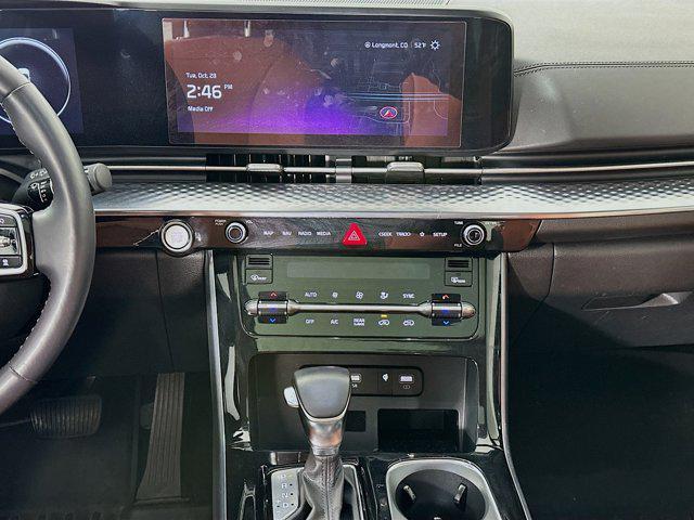 used 2024 Kia Carnival car, priced at $39,201