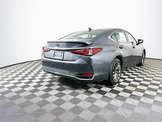 new 2025 Lexus ES 300h car, priced at $56,545