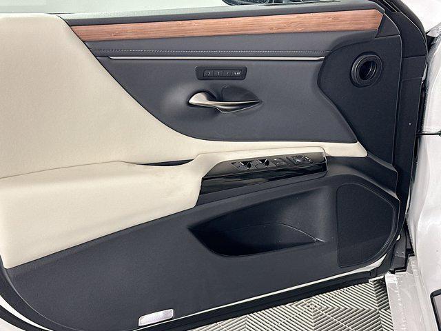 new 2025 Lexus ES 350 car, priced at $49,625