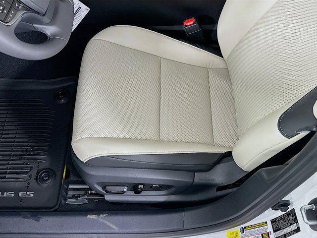 new 2025 Lexus ES 300h car, priced at $49,205
