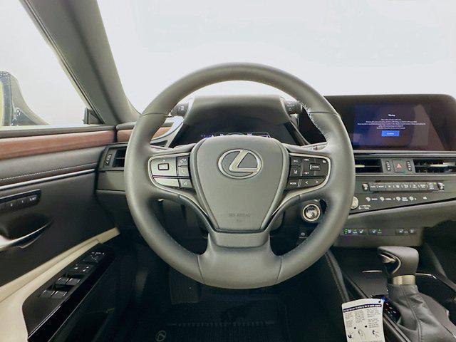 new 2025 Lexus ES 300h car, priced at $49,205