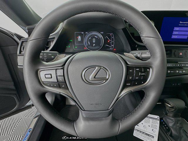 new 2025 Lexus ES 300h car