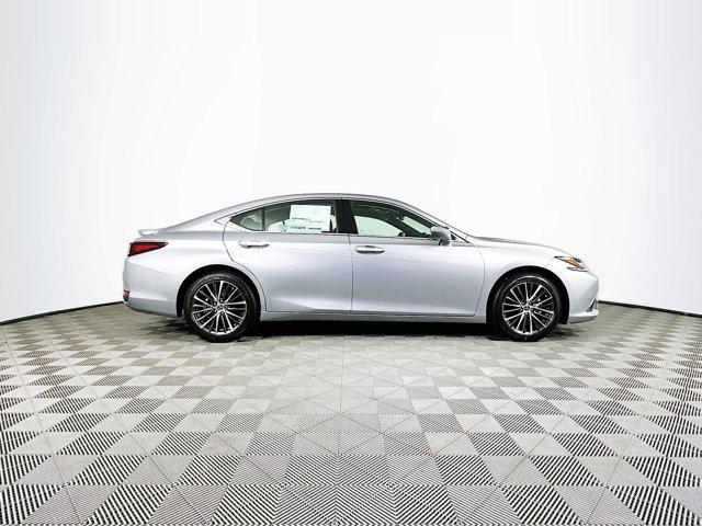 new 2025 Lexus ES 300h car