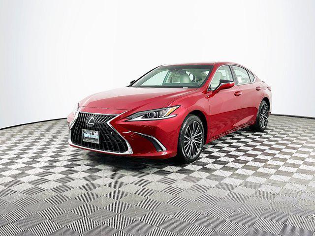 new 2025 Lexus ES 300h car, priced at $50,810