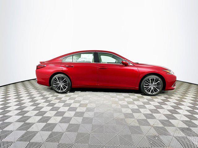 new 2025 Lexus ES 300h car, priced at $50,810