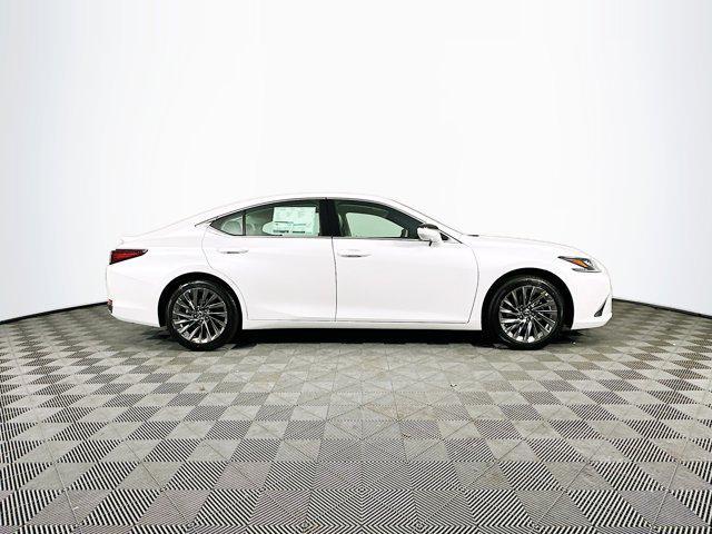 new 2025 Lexus ES 300h car, priced at $56,945